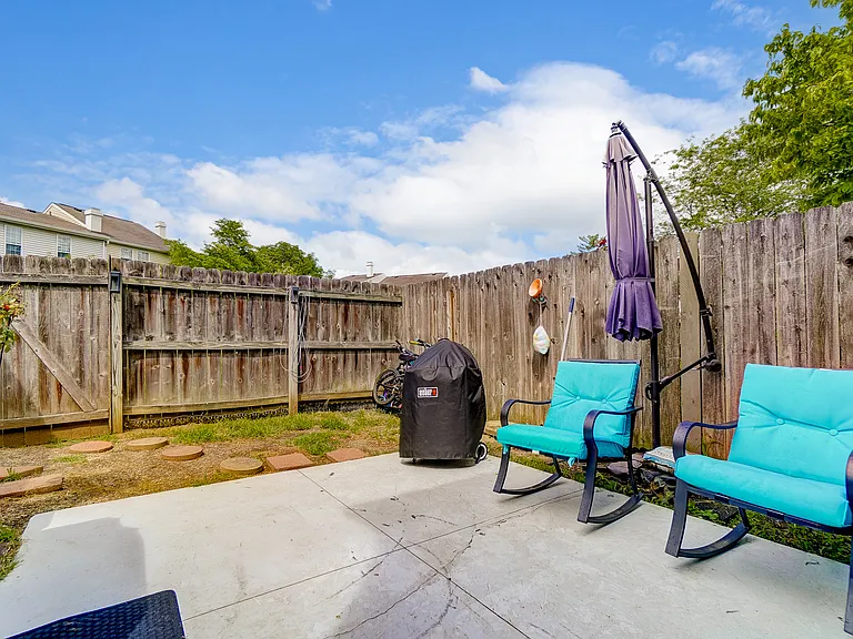 8064 Hetz Dr — Photo 51