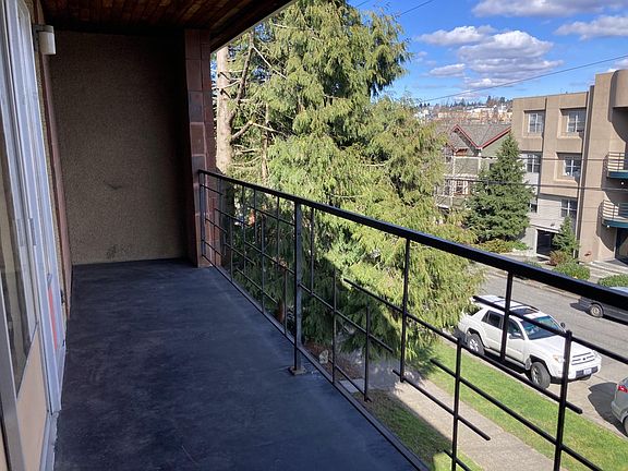 5th image of 6513 4th Ave NE #3