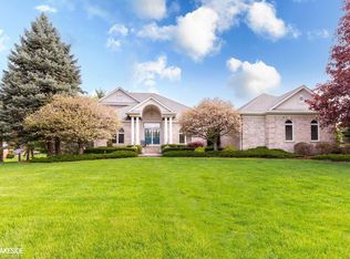 68076 Stonehenge Ct, Washington, MI 48095