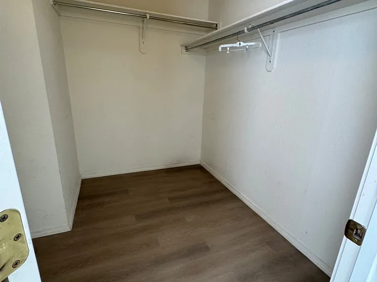 Unit Photo