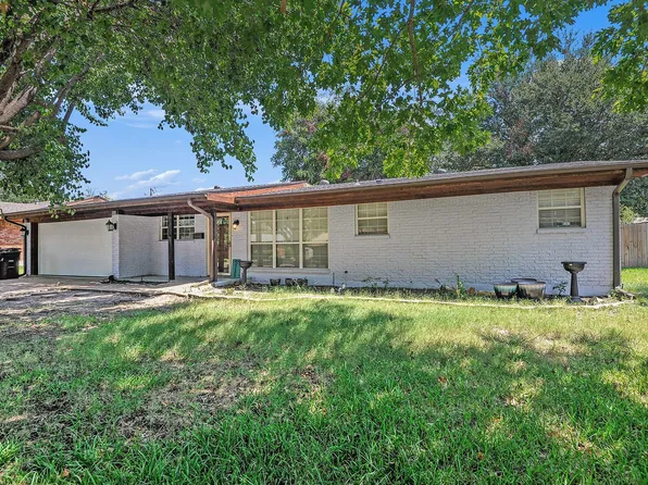 5725 Waltham Ave, Fort Worth, TX 76133