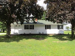 1532 Edwards Dr, Fremont, OH 43420