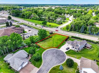 1438 Chesterfield Ct, Menasha, WI 54952