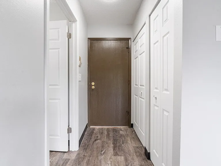 Breckenridge Davenport Apartments — Photo 48