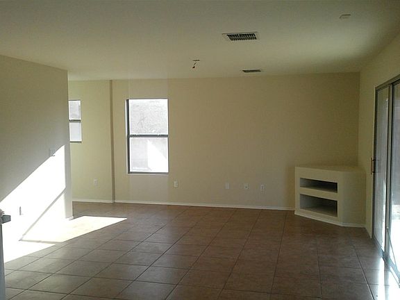 3rd image of 12902 N Wendover Pl