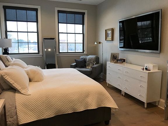 3rd image of 5933 Main St #205