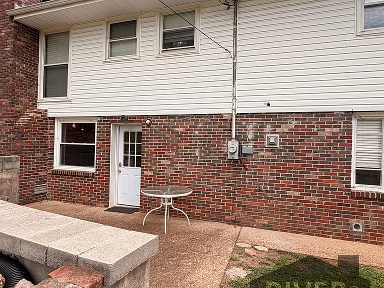 721 W Lelia St — Photo 26