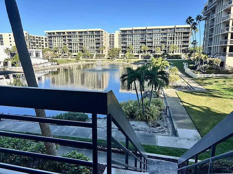 1095 Gulf Of Mexico Dr #104 — Photo 12