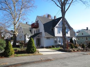 24 Oak St, Hopedale, MA 01747