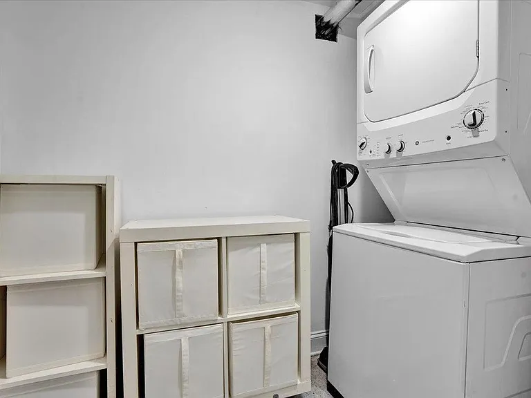Lower level, #1 Au Pair or In Law Suite, full laundry