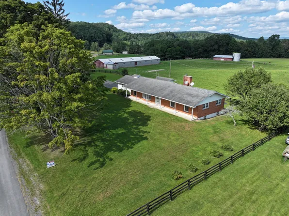 113 Lon Martin Rd, Rainelle, WV 25962