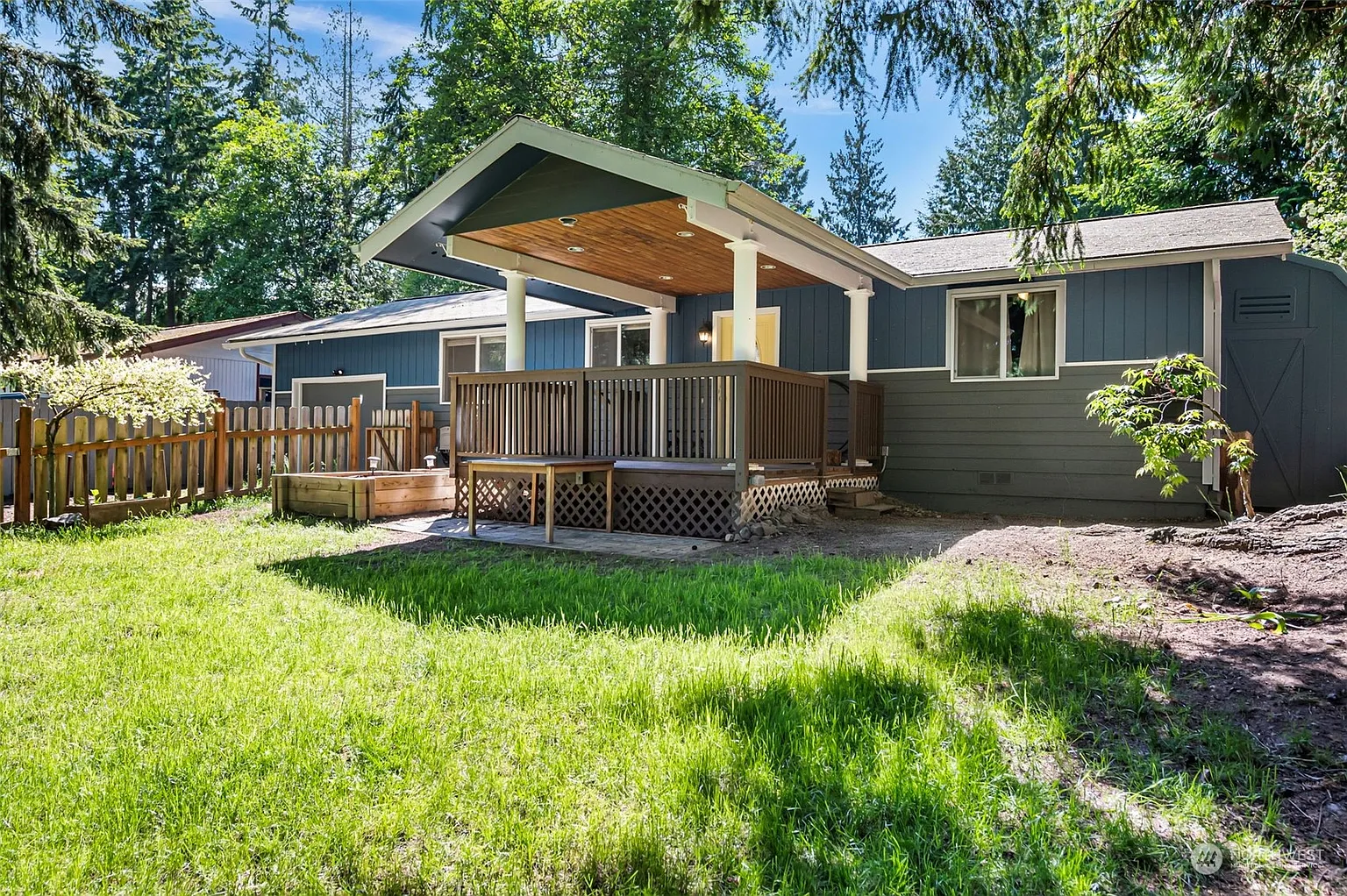 1140 Megan Court E photo 1