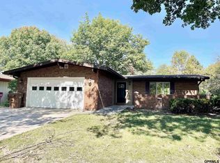 3820 Locust St, Lincoln, NE 68516