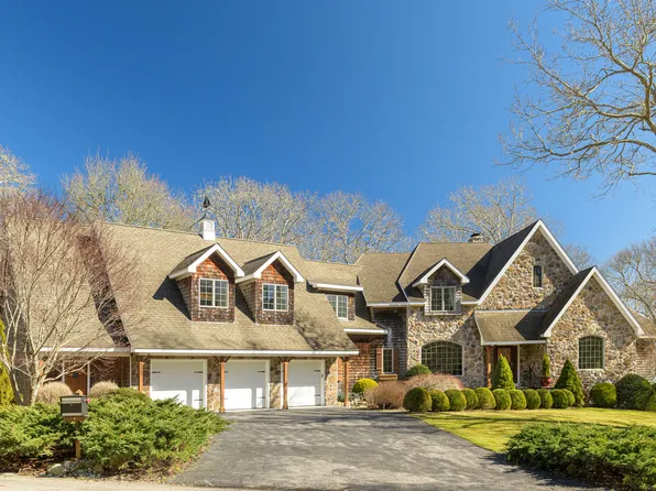 120 Brown Bear Road, South Kingston, RI 02879