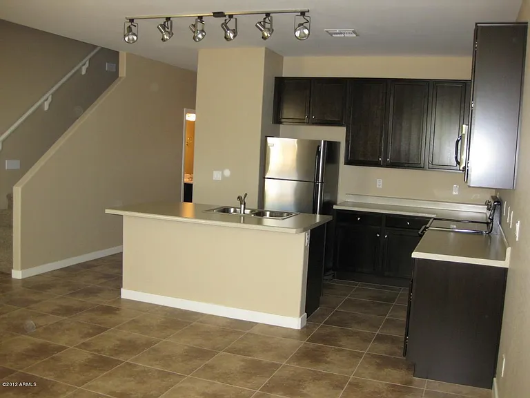1119 E Cedar St — Photo 3