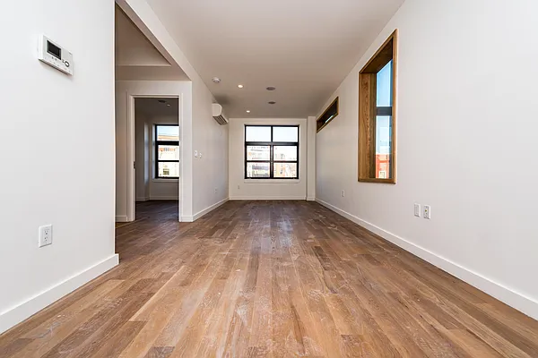 Rented by Nooklyn NYC LLC | media 90