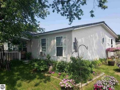 519 E Elder Rd, Mancelona, MI, 49659