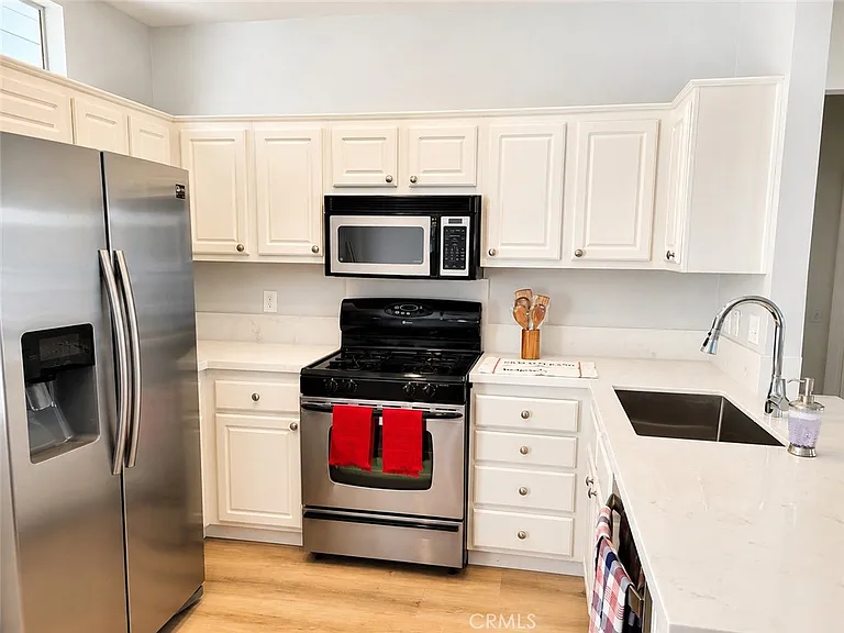 73 Breakers Ln — Photo 4