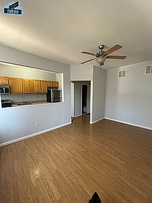 5th image of 1049 Jefferson Ave #2
