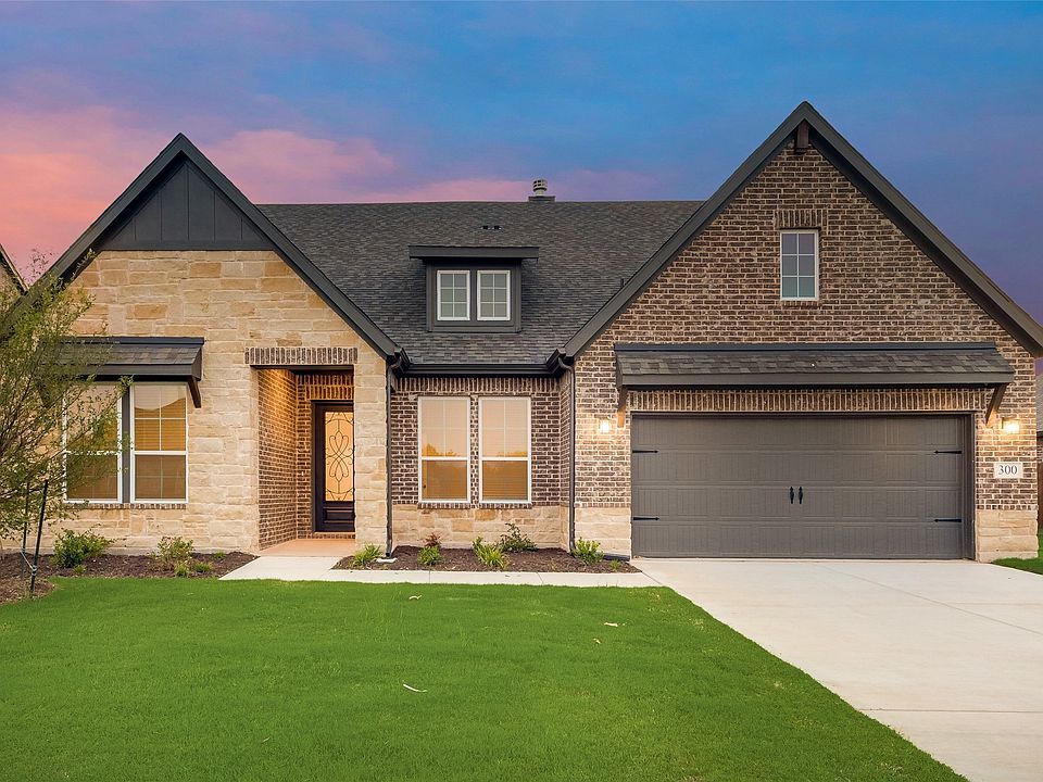 1st image of 300 Skyward Ln
