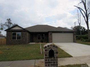 1910 Whitehaven N, Little Rock, AR 72120