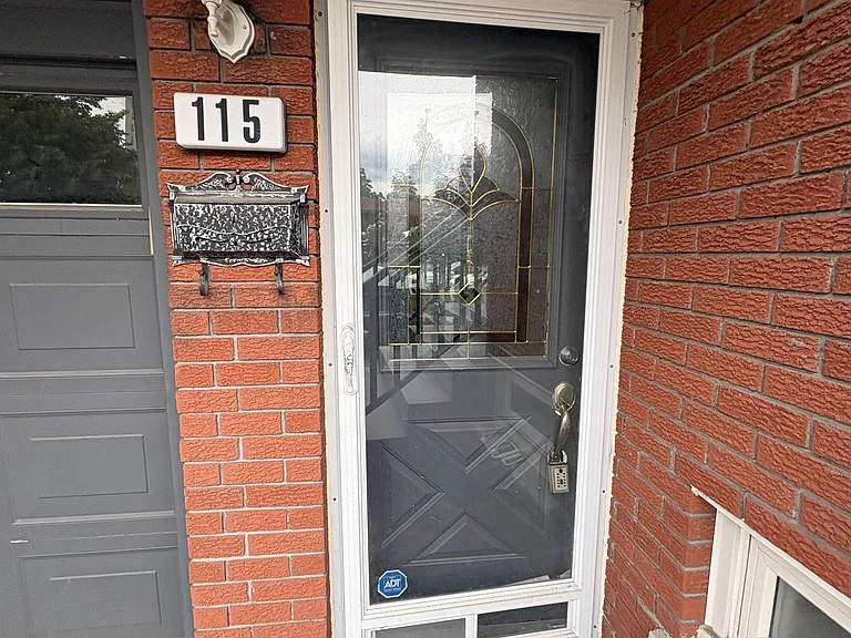 115 Antigua Rd — Photo 3
