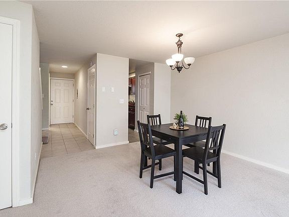 4th image of 25815 114th Pl SE