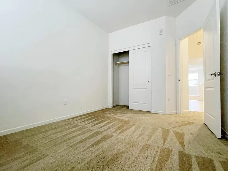 669 Barcelona Loop — Photo 12