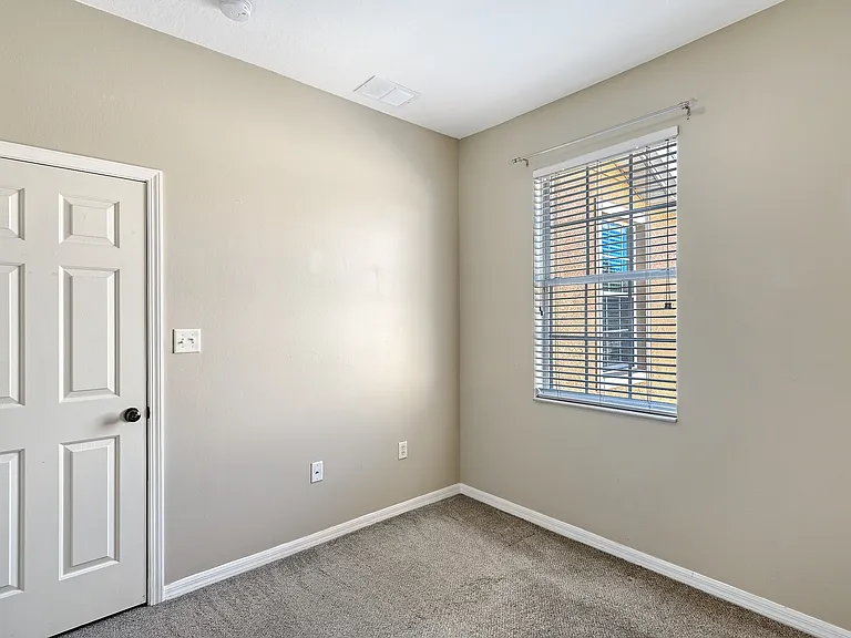 3499 Parkridge Cir — Photo 15