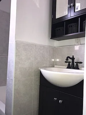 Rented by G2 Realty Group LLC | media 41