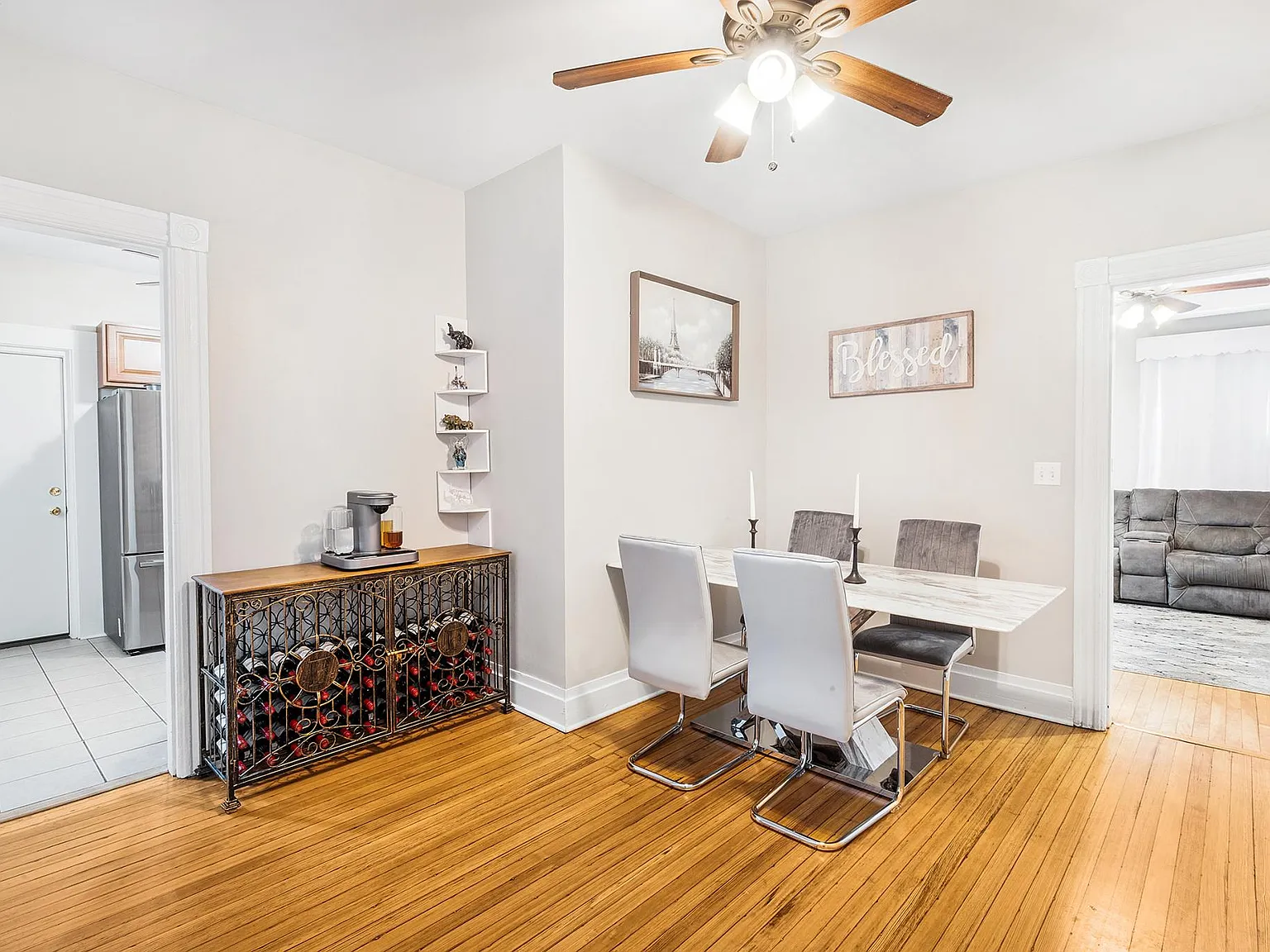 2 bed, 1000 sqft, $3,400 — Photo 3
