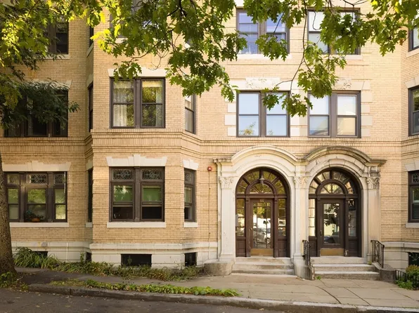 66 Marshal St APT 4, Brookline, MA 02446