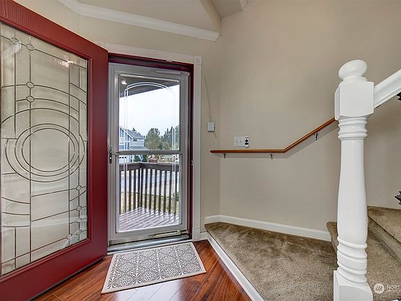 Front entrance.>