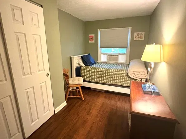 3809 Melon St, Philadelphia, PA 19104