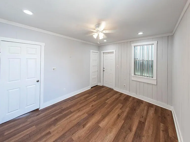 4116 Virginia Ter — Photo 5