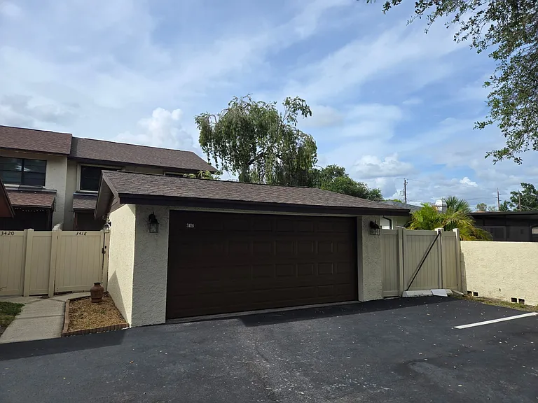 3418 W Saint Conrad St — Photo 11