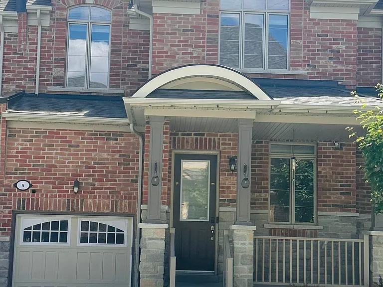 5 Hardman Ln — Photo 1