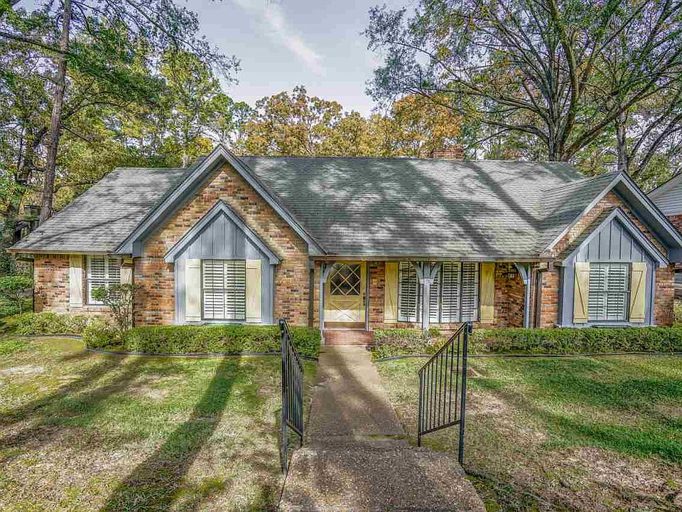 1st image of 1009 Coleman Dr