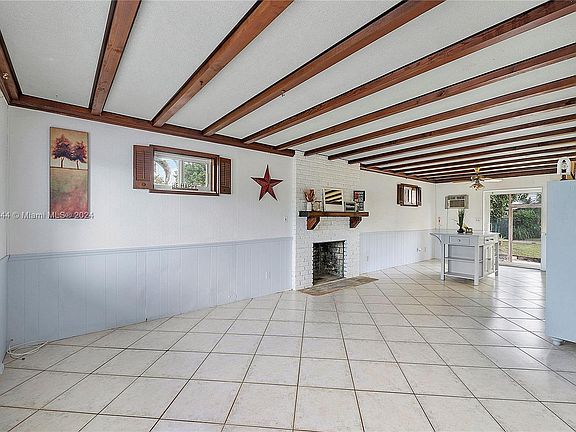 3rd image of 7301 Orange Dr