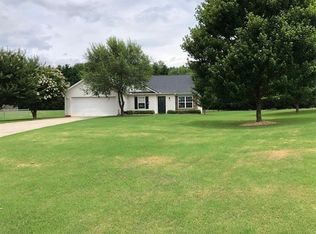 522 Cherokee Rd, Winder, GA 30680