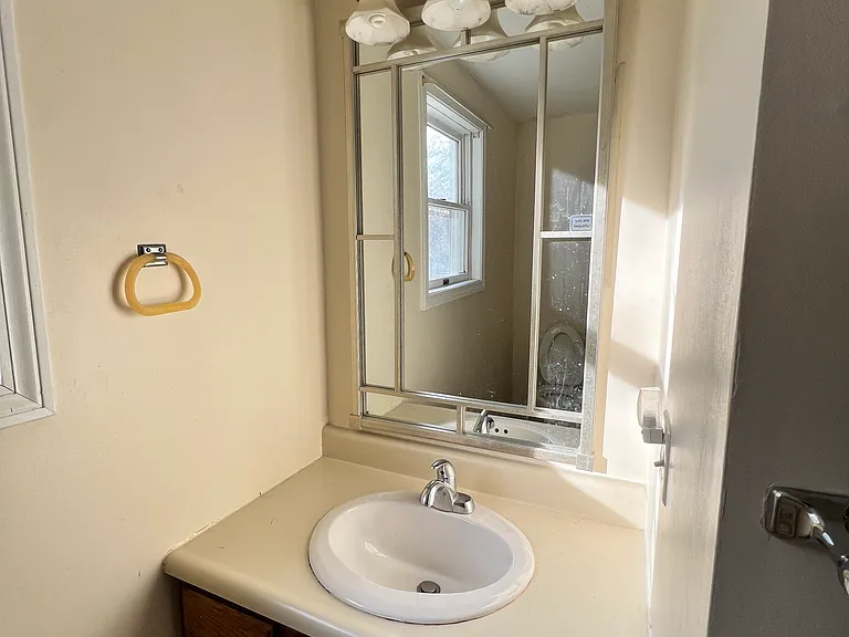 65 Fall Brook St — Photo 11