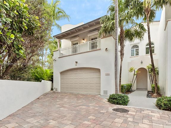 5th image of 1415 Sunset Harbour Dr #101