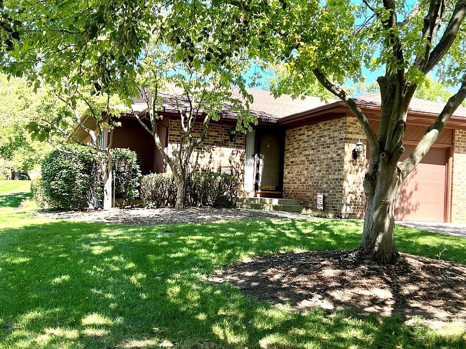 1st image of 2125 Cranbrook Dr NE #40