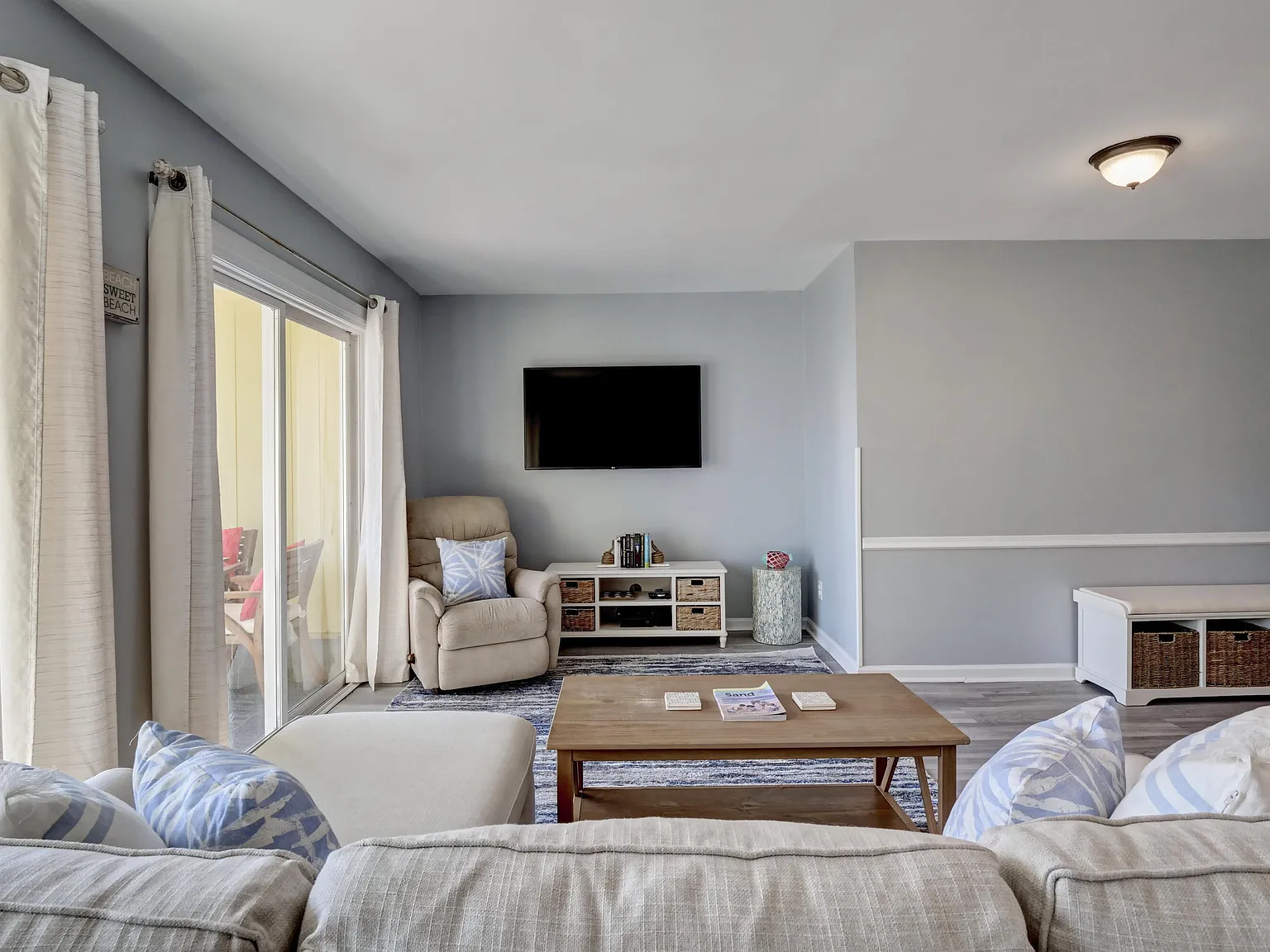 2 bed, 2.0 bath, $1,800 — Photo 3