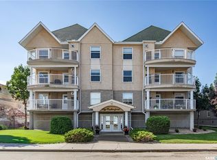 65 Hochelaga St W #104, Moose Jaw, SK S6H2E9