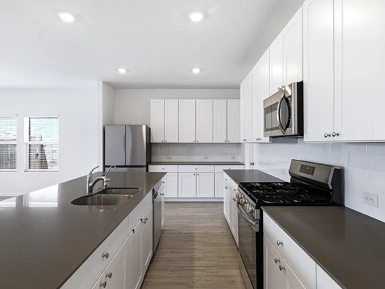 14014 Roller Mls — Photo 18