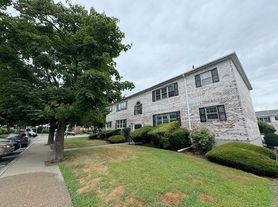149 Lake Shore Rd