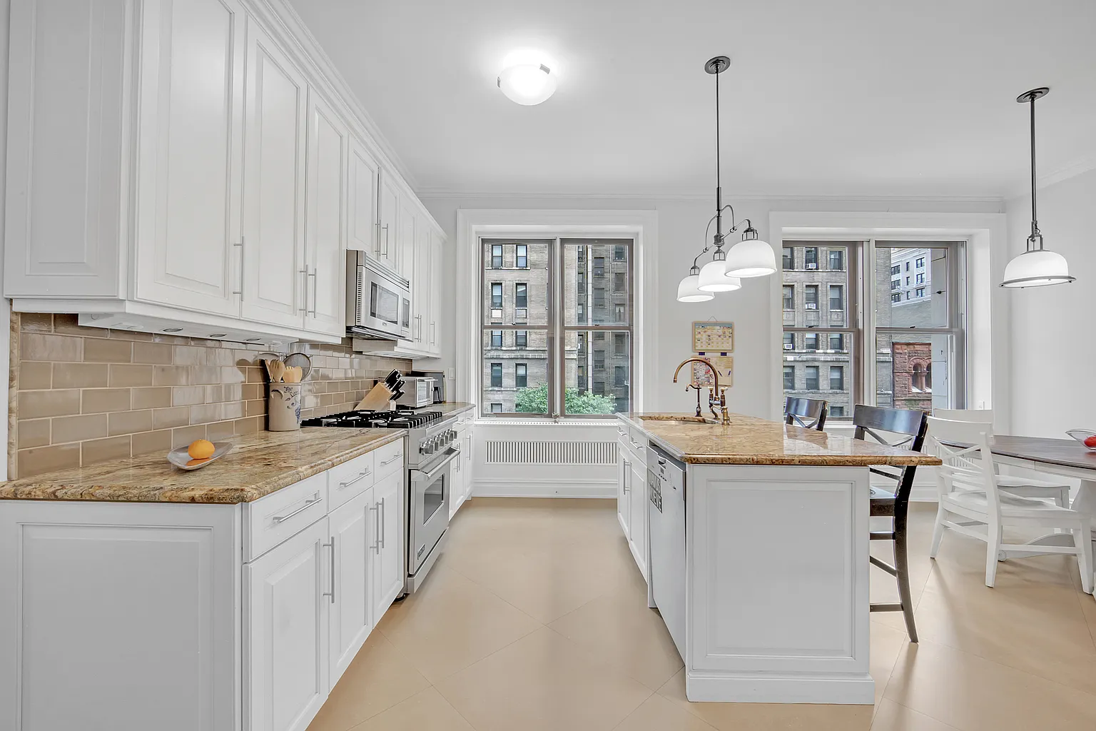 225 W 86th St APT 309 photo 1