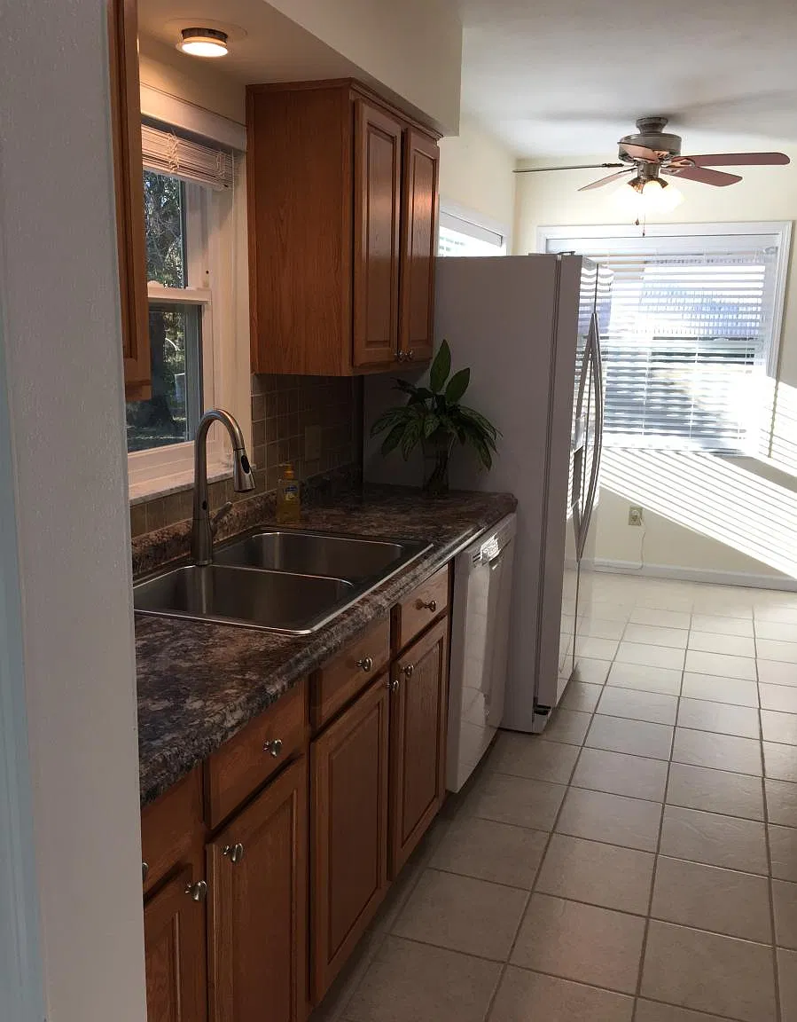 2413 Indigo Dr — Photo 4
