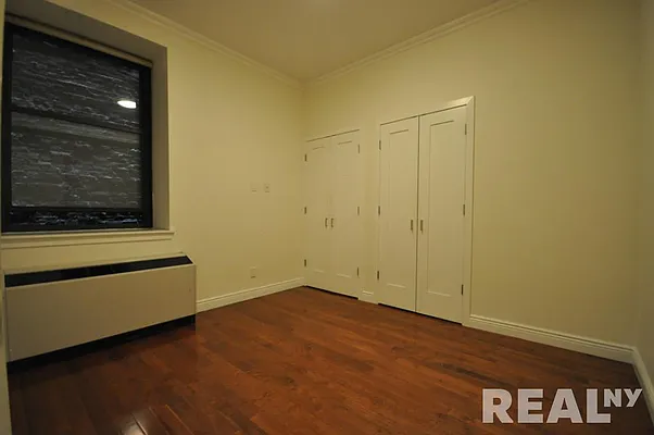 Rented by REAL New York | media 66